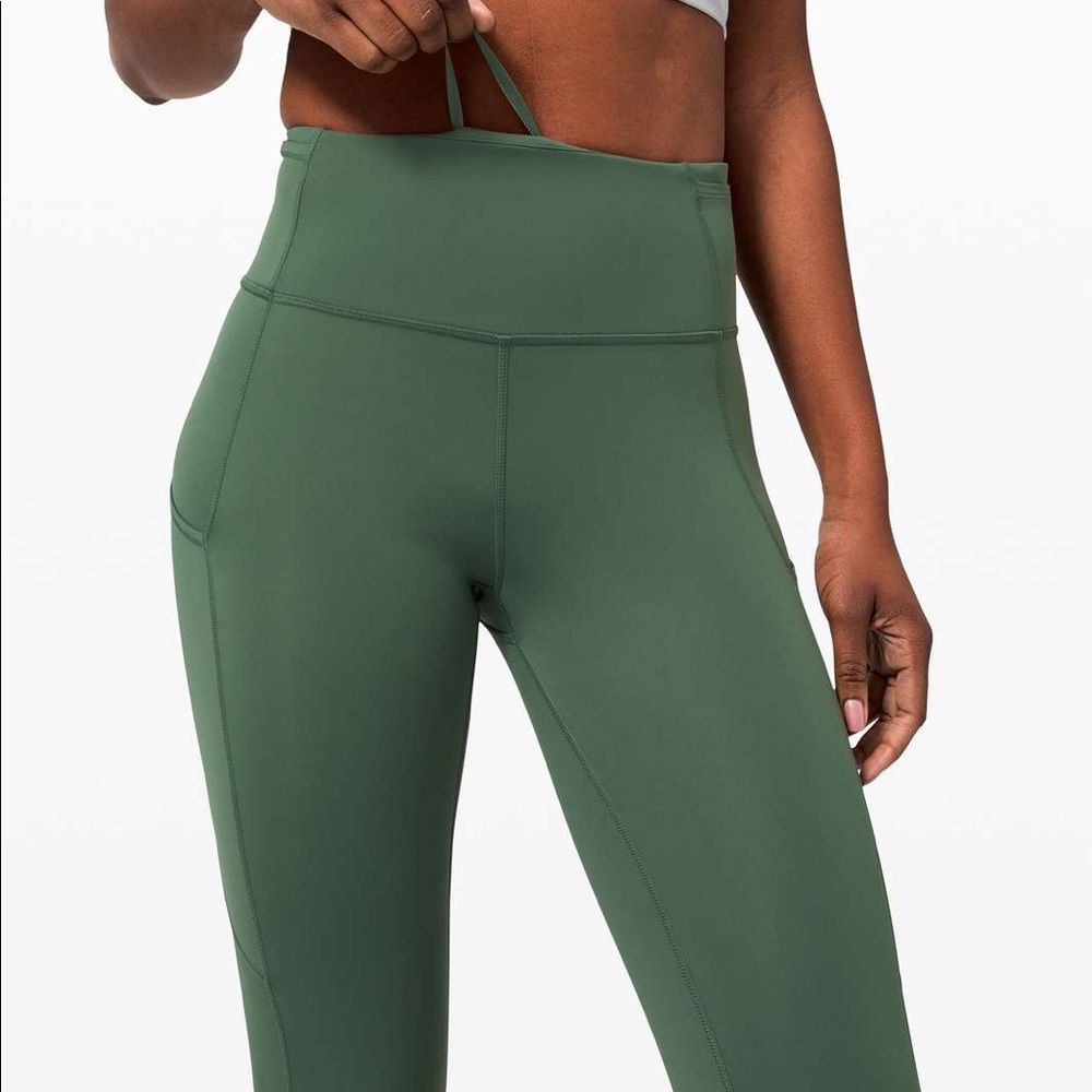 Lululemon fast and free tight 28” size 6 rainforest green